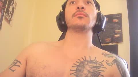 Snapshot of alexopenmind21 chatting on October 2025 05:44:01 PM Alexxx online show from October 2025 05:44:01 PM