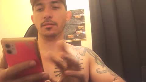 Snapshot of alexopenmind21 chatting on November 2025 04:09:02 PM Alexxx online show from November 2025 04:09:02 PM