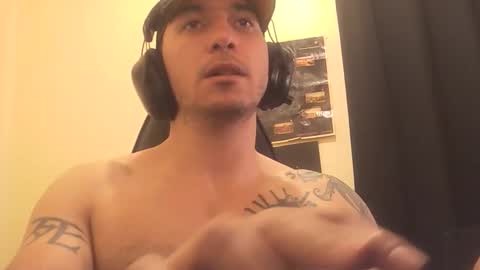 Snapshot of alexopenmind21 chatting on November 2025 04:01:02 PM Alexxx online show from November 2025 04:01:02 PM