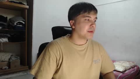 Snapshot of alexriversx chatting on March 2026 04:20:01 PM Alexander online show from March 2026 04:20:01 PM