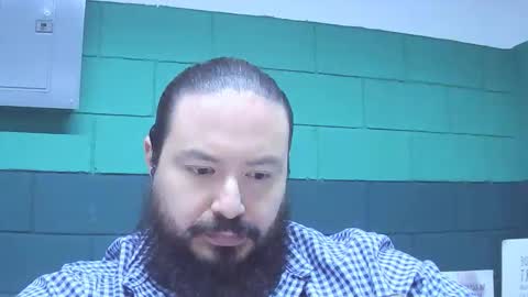 Snapshot of alextambet chatting on January 2026 12:51:02 PM alextambet online show from January 2026 12:51:02 PM