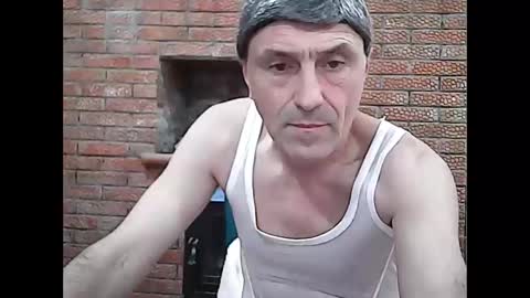 Alexandr online show from November 2025 04:32:02 AM