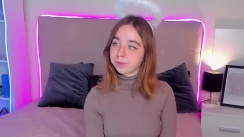 AlexxisSky online show from December 2024 01:01:02 PM