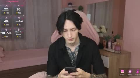 Snapshot of alexxone_ chatting on December 2025 12:10:01 PM Alex online show from December 2025 12:10:01 PM