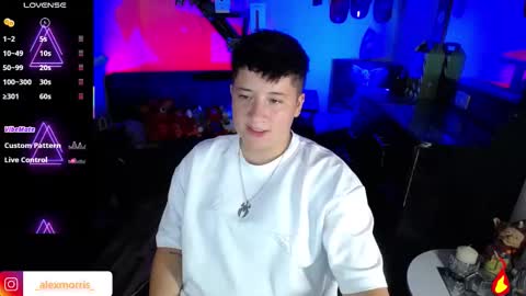 Snapshot of alexxxmorris chatting on December 2025 08:20:02 AM ALEXXX MORRIS online show from December 2025 08:20:02 AM