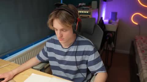 Alexycutie online show from February 2026 11:20:01 AM