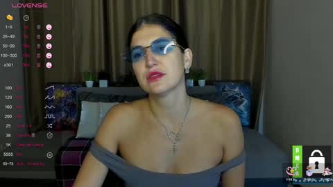 Alianna online show from September 2025 05:32:01 AM