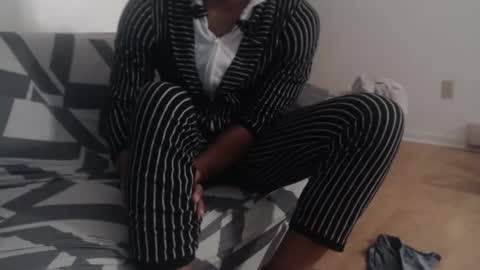 Snapshot of aliasallday chatting on January 2025 02:10:01 AM Alias online show from January 2025 02:10:01 AM