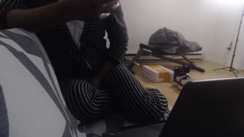 Snapshot of aliasallday chatting on January 2025 03:40:02 AM Alias online show from January 2025 03:40:02 AM