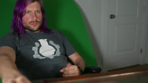 Snapshot of alibastersword chatting on February 2026 04:19:02 AM Luke online show from February 2026 04:19:02 AM