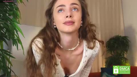 Snapshot of alicat_ chatting on September 2025 03:33:02 AM Alicia online show from September 2025 03:33:02 AM