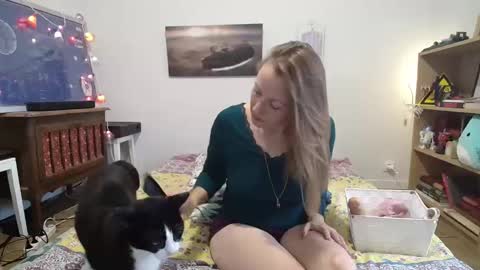 Alice online show from October 2025 08:33:01 AM