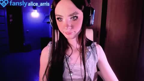 Alice Aris online show from February 2026 04:43:01 PM