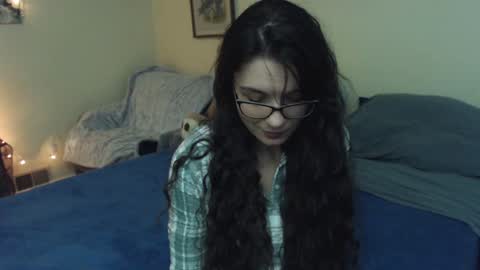 Snapshot of alice_asks chatting on December 2024 03:15:01 AM Alice Asks online show from December 2024 03:15:01 AM