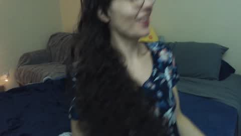 Snapshot of alice_asks chatting on December 2024 05:39:02 AM Alice Asks online show from December 2024 05:39:02 AM