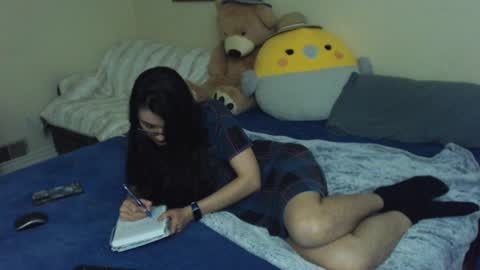 Snapshot of alice_asks chatting on February 2025 04:43:01 AM Alice Asks online show from February 2025 04:43:01 AM