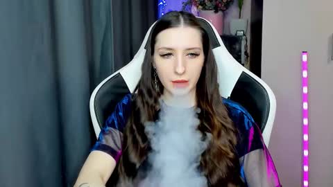 Snapshot of alice_bailey chatting on October 2025 12:24:01 PM Alice online show from October 2025 12:24:01 PM