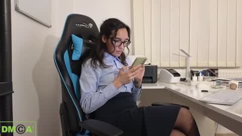 Snapshot of alice_bane chatting on January 2025 06:35:01 PM A R Y A  T I A online show from January 2025 06:35:01 PM