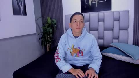    online show from October 2025 11:33:02 AM