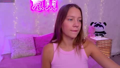 Snapshot of alice_charmy chatting on September 2025 05:31:01 AM Alice in Wonderland online show from September 2025 05:31:01 AM