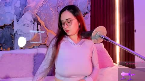 Snapshot of alice_cute77 chatting on October 2025 02:52:01 AM Mey online show from October 2025 02:52:01 AM