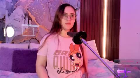 Snapshot of alice_cute77 chatting on November 2025 05:04:01 PM Mey online show from November 2025 05:04:01 PM