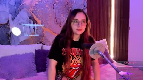 Snapshot of alice_cute77 chatting on November 2025 02:54:02 AM Mey online show from November 2025 02:54:02 AM