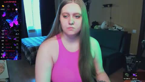 Snapshot of alice_dreamgirl_ chatting on November 2025 11:51:02 AM Alice 3 online show from November 2025 11:51:02 AM