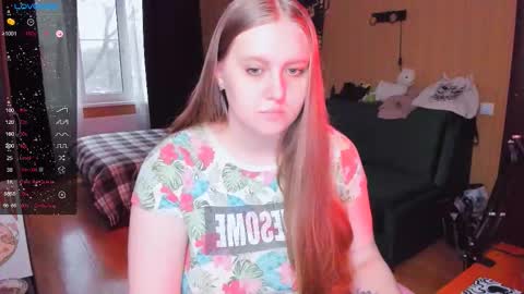 Snapshot of alice_dreamgirl_ chatting on November 2025 11:54:01 AM Alice 3 online show from November 2025 11:54:01 AM