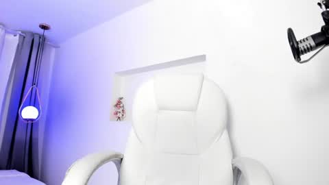 Snapshot of alice_elare chatting on June 2026 03:59:01 AM alice_elare online show from June 2026 03:59:01 AM