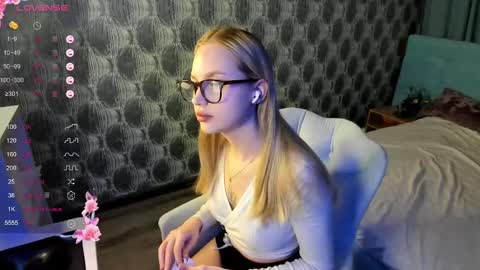 Alice online show from December 2024 11:31:02 PM