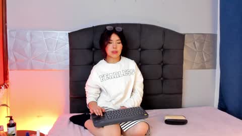  Alice Evans online show from January 2025 04:28:02 AM