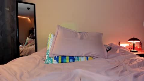 Alice  online show from December 2024 06:12:02 AM