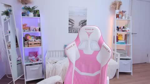 Snapshot of alice_forfun chatting on March 2025 09:51:02 AM Alichery online show from March 2025 09:51:02 AM