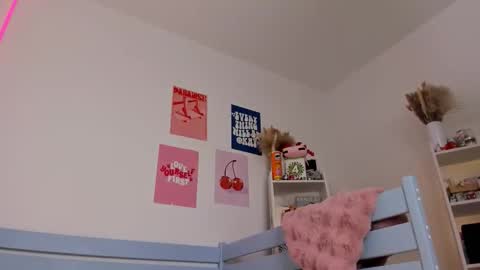 Snapshot of alice_forfun chatting on October 2025 05:30:01 AM Alichery online show from October 2025 05:30:01 AM