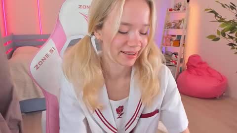 Snapshot of alice_forfun chatting on November 2025 04:55:02 AM Alichery online show from November 2025 04:55:02 AM