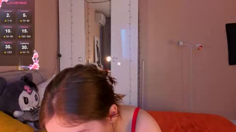 Snapshot of alice_miiiller chatting on December 2025 05:03:01 AM Alice online show from December 2025 05:03:01 AM