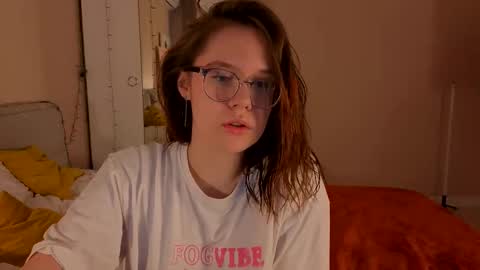 Snapshot of alice_miiiller chatting on January 2026 04:29:02 AM Alice online show from January 2026 04:29:02 AM