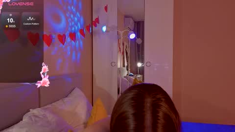 Snapshot of alice_miiiller chatting on February 2026 05:17:02 AM Alice online show from February 2026 05:17:02 AM