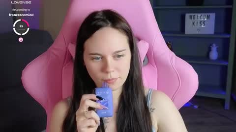 Alice online show from October 2025 09:01:01 PM