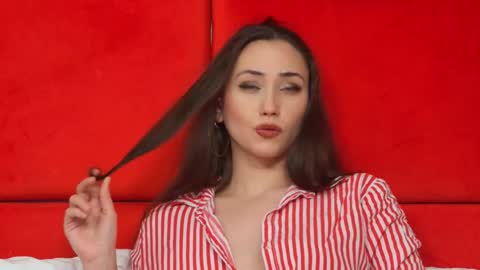 Snapshot of alice_munro chatting on December 2024 01:15:02 AM AliceMunro online show from December 2024 01:15:02 AM