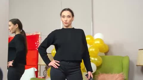 Snapshot of alice_munro chatting on February 2025 05:26:02 AM AliceMunro online show from February 2025 05:26:02 AM