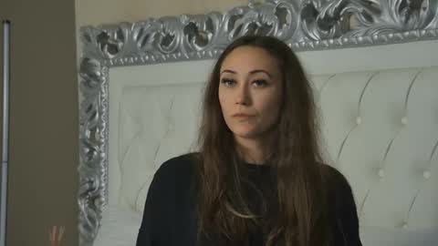 AliceMunro online show from November 2025 08:24:02 PM