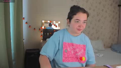 Snapshot of alice_next_door_ chatting on July 2026 10:03:01 AM Alice online show from July 2026 10:03:01 AM