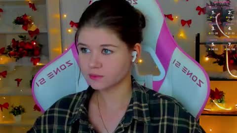 Snapshot of alice_tails chatting on December 2025 10:09:01 AM Alice online show from December 2025 10:09:01 AM