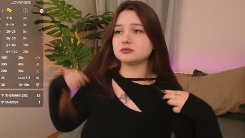 Snapshot of alice_walters chatting on December 2024 08:07:01 PM Alice online show from December 2024 08:07:01 PM