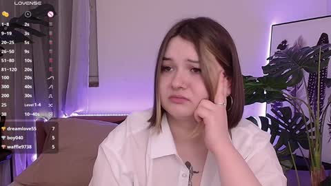 Snapshot of alice_walters chatting on January 2025 10:45:01 PM Alice online show from January 2025 10:45:01 PM