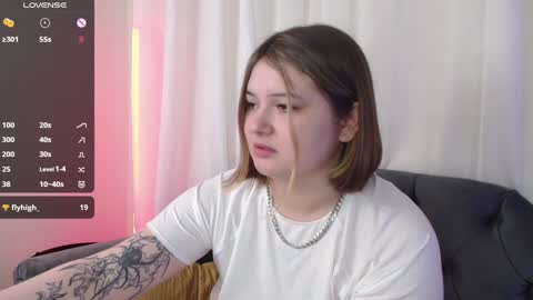 Snapshot of alice_walters chatting on January 2025 10:28:02 PM Alice online show from January 2025 10:28:02 PM