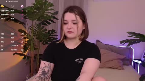 Snapshot of alice_walters chatting on March 2025 03:49:01 PM Alice online show from March 2025 03:49:01 PM