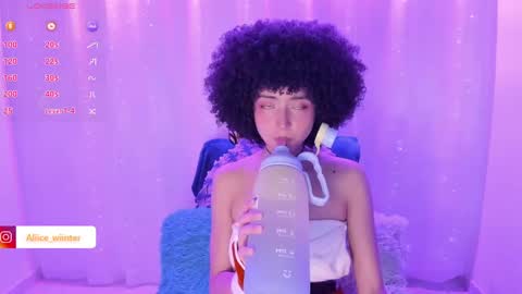 Alice  online show from December 2024 07:33:01 PM